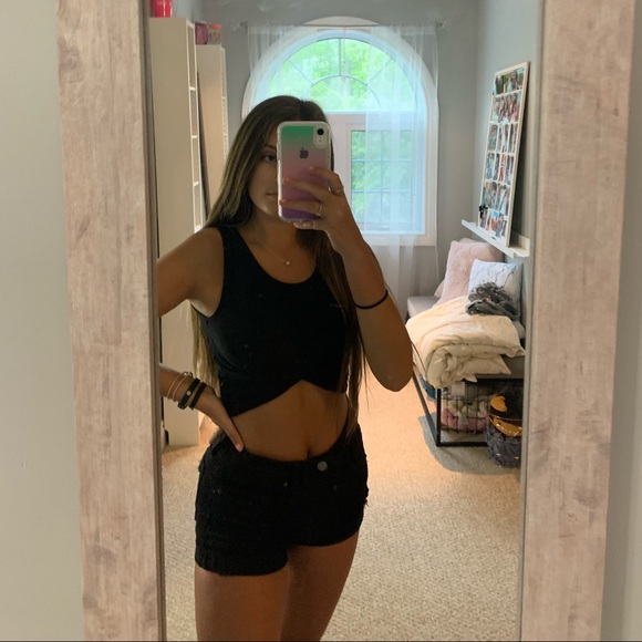 Knot crop too - Picture 2 of 3